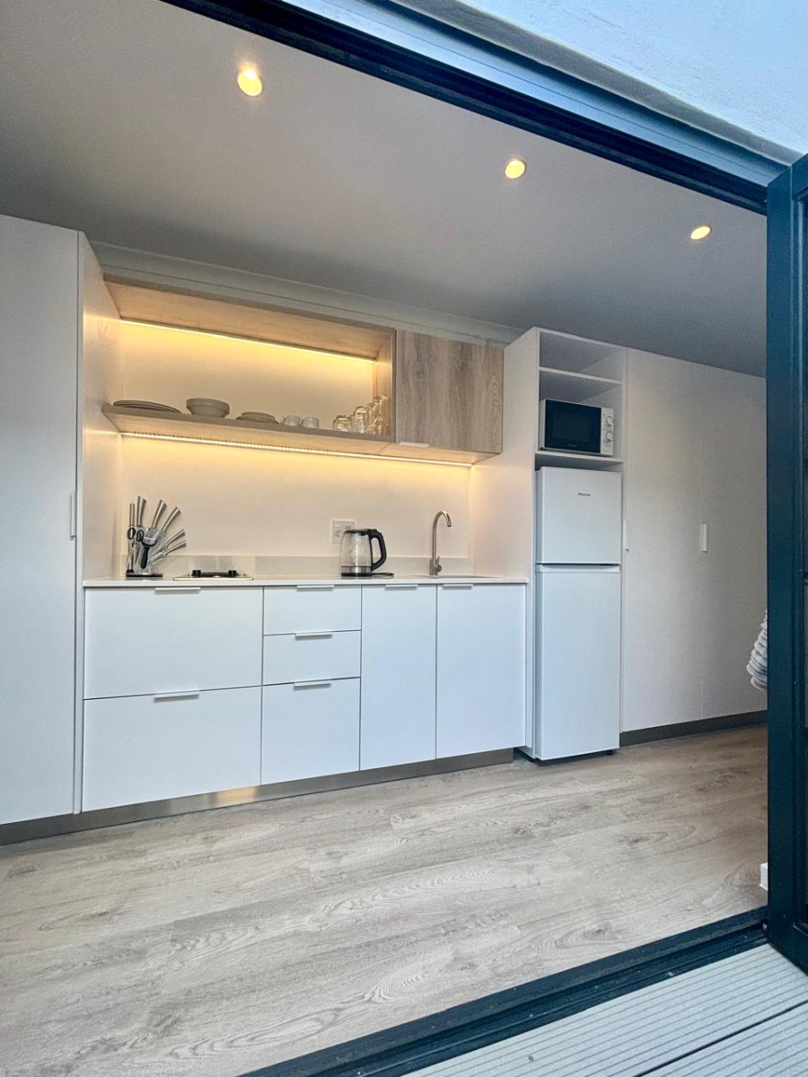 1 Bedroom Property for Sale in Gardens Western Cape